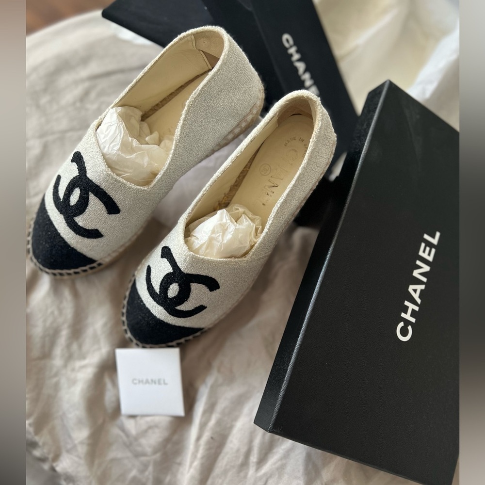 Authentic Chanel Espadrilles Fabric Silver/Black size 37 (7)
